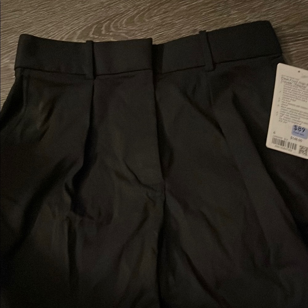 Lululemon Athletica Black Pleat-Front Trousers
